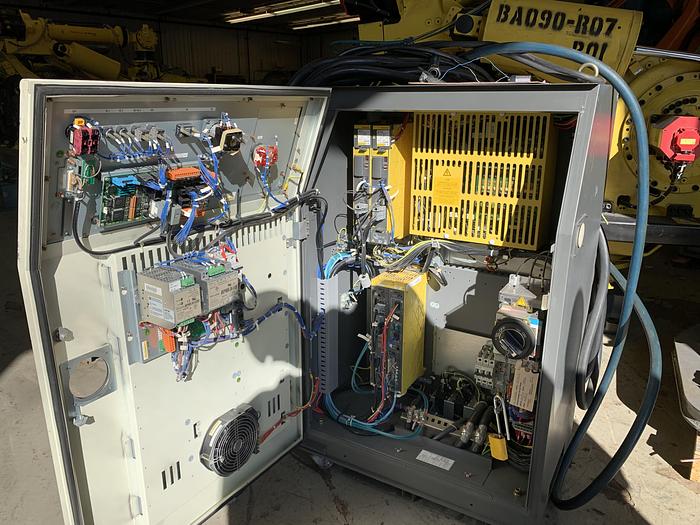 Used FANUC M900iA/400L 6 AXIS CNC ROBOT WITH R30iA CONTROLLER 400KG X 3625mm HIGH REACH