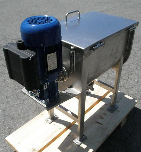 Used Mixer, Ribbon, 1 CF, 304 S/st, 1 HP, New, Std, LiquidMixer, Ribbon, 1 CF, 304 S/st, 1 HP, New, Std, Liquid #S738978