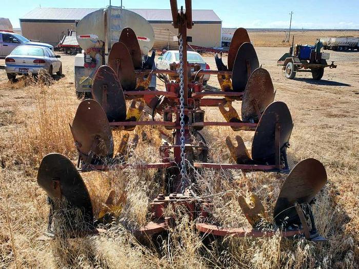 Used 5 Bottom Watts Plow w/ Hyd Reset