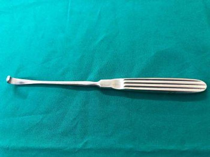 Used Elevator Periosteal Obgeweser Stripper 7mm Curved by 195mm