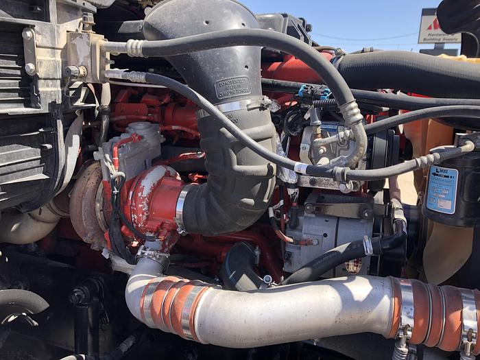 Used 2015 Freightliner Cascadia