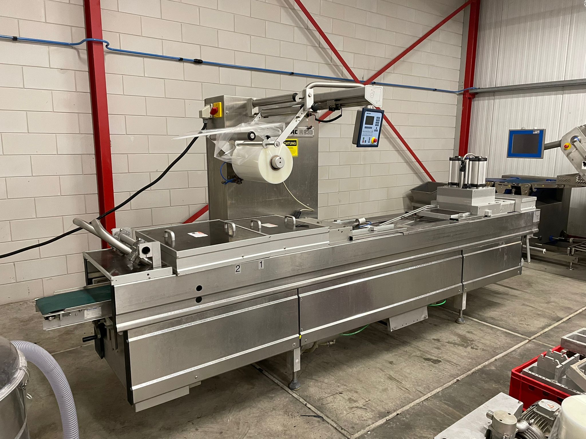 Used Multivac R230 thermoformer