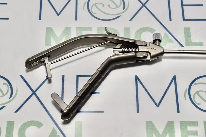 Used Codman 30-8500 Titanium Castaneda Vascular Forceps 6", 1x2 Serrated Tips
