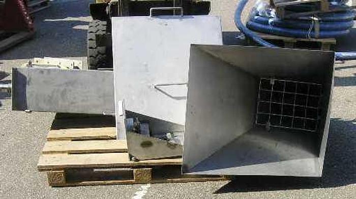 Used Horizontal SPIRAC shaftless normal steel conveyor, type U320 SS2333. Year 1993.