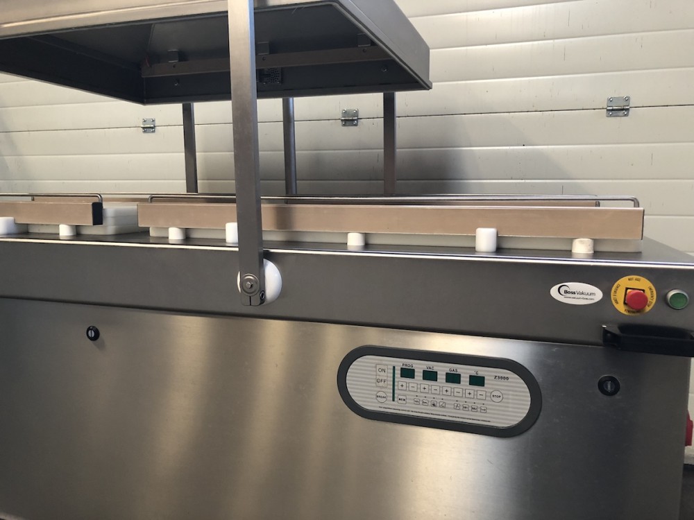 Used Boss double chamber vacuum machine