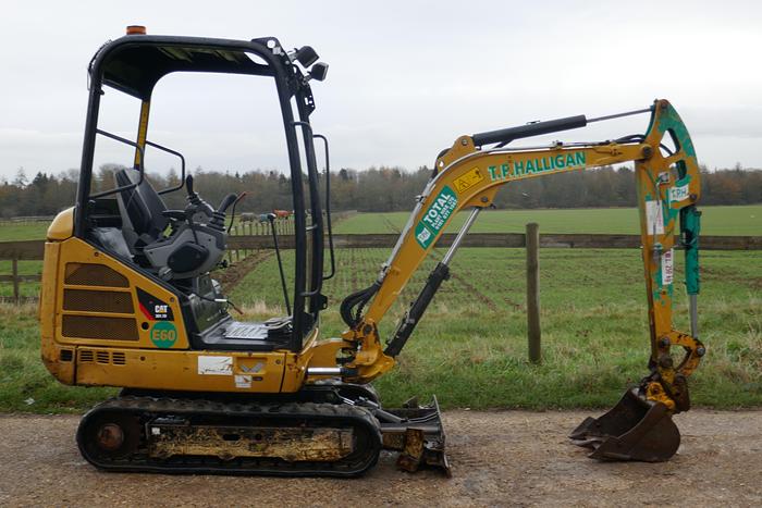 Used 2016 CAT 301.7D