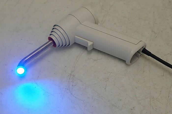 Used ESPE Elipar II Dental Curing Light