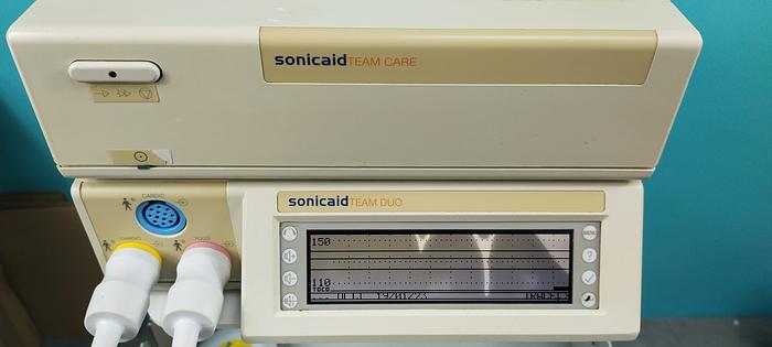 Gebraucht Huntleigh Sonicaid TEAM Care DUO Antepartum CTG Kardiotokografie auf Wagen