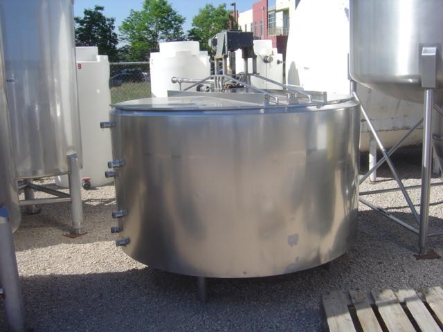 Used 500 GALLON VAT PASTEURIZER. WITH USED COMPONENTS