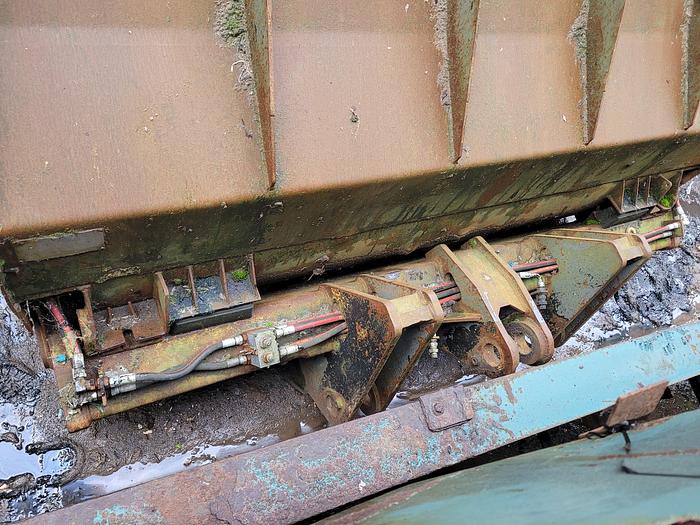 Used High tip bucket