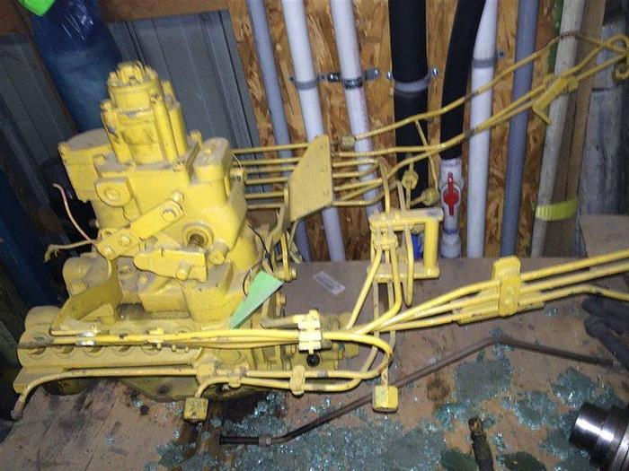 Used 0 Caterpillar Fuel Pump for 3412 engine with fuel lines