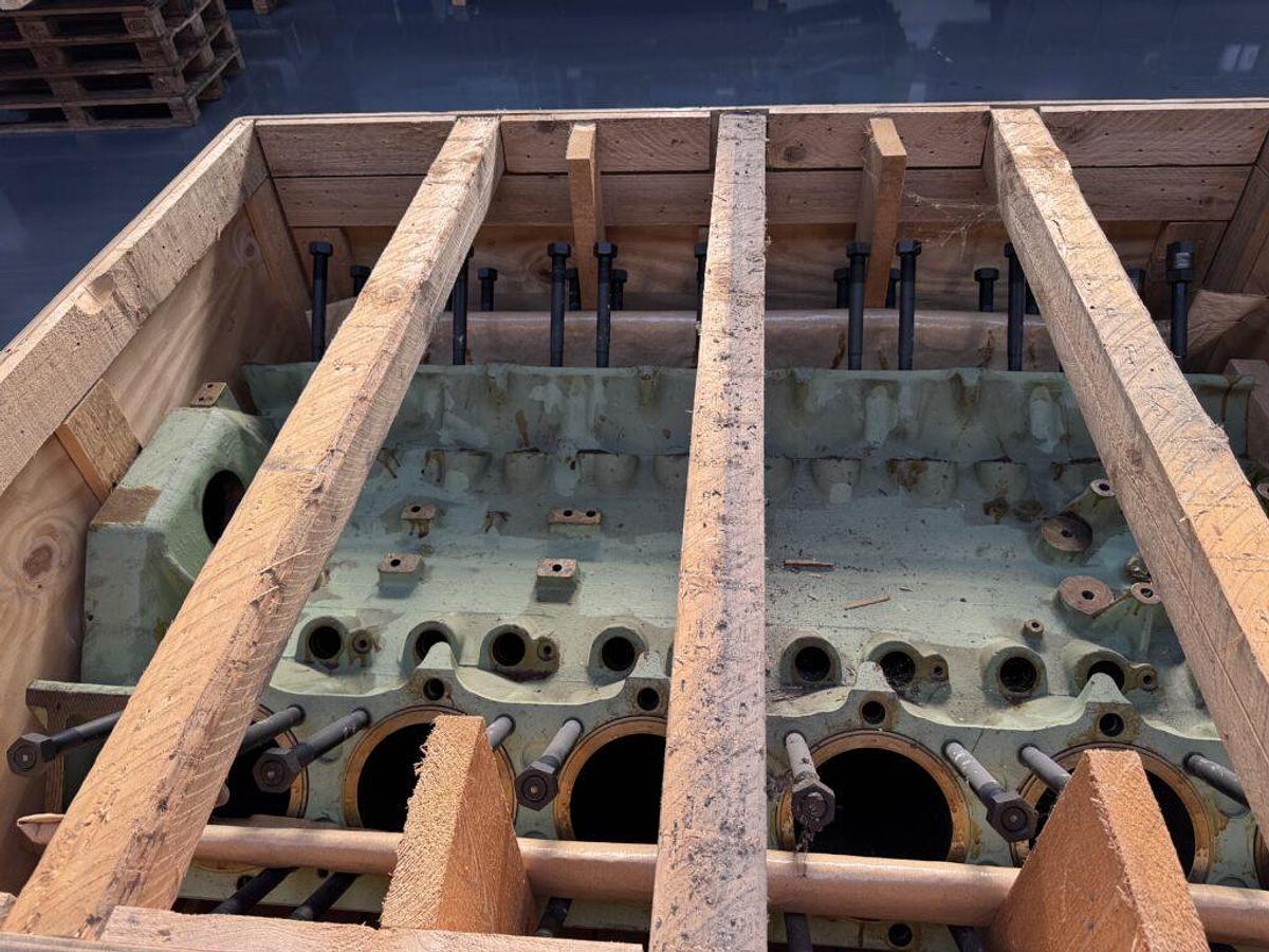 Used CYLINDER BLOCK MWM TBD 604-BVX12 - P/N 12137185