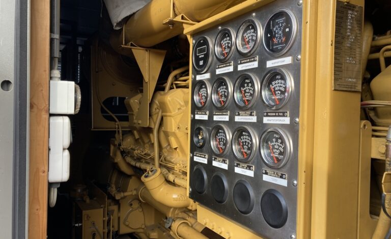 Used 1994 CATERPILLAR D3516B / CAT. SR-4 DIESEL GEN. SET 2000 KVA