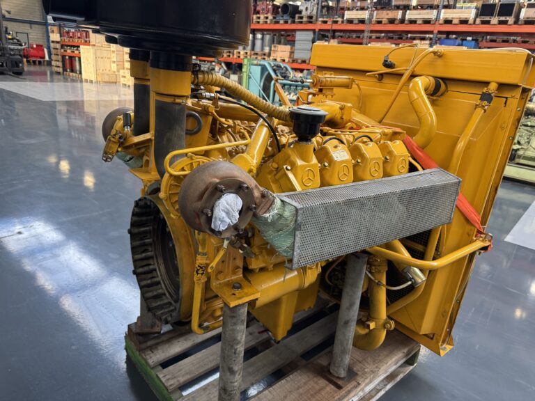 Used 1991 Mercedes Om442A / MTU 8V183 TA 32