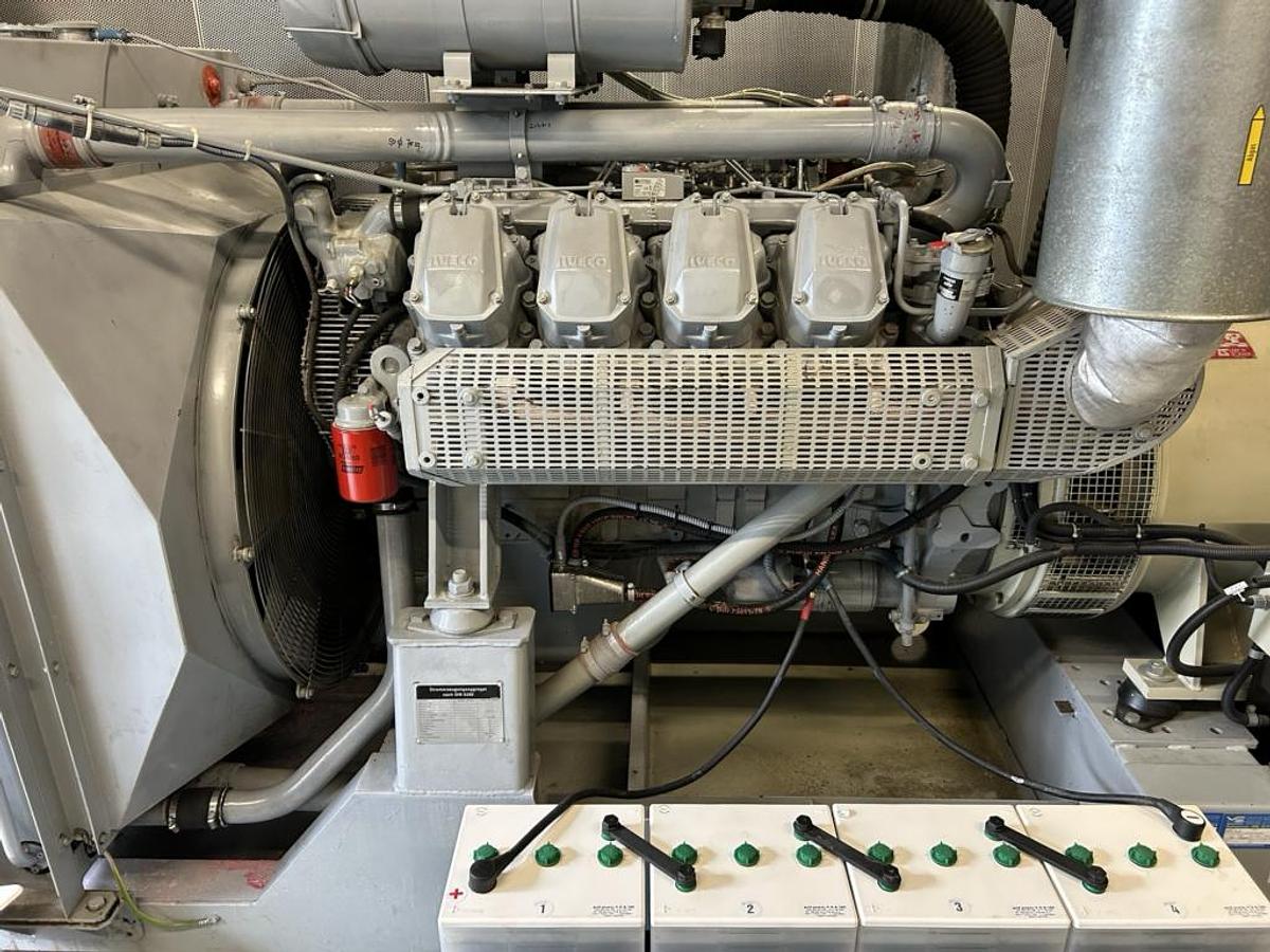 Used IVECO / LEROY SOMER DIESEL GEN.SET 450 KVA
