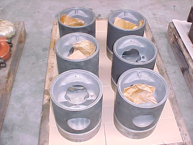 Used PISTON DEUTZ BV6M628 NEW