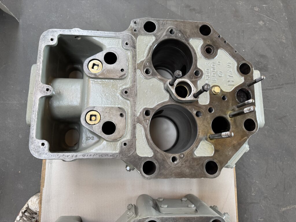 Used CYLINDER HEAD P/N 12183668 MWM TBRHS 345