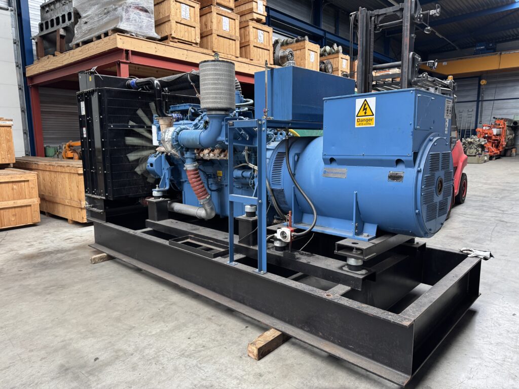 Used MTU 16V-2000 / MARELLI DIESEL GEN. SET 870 KVA