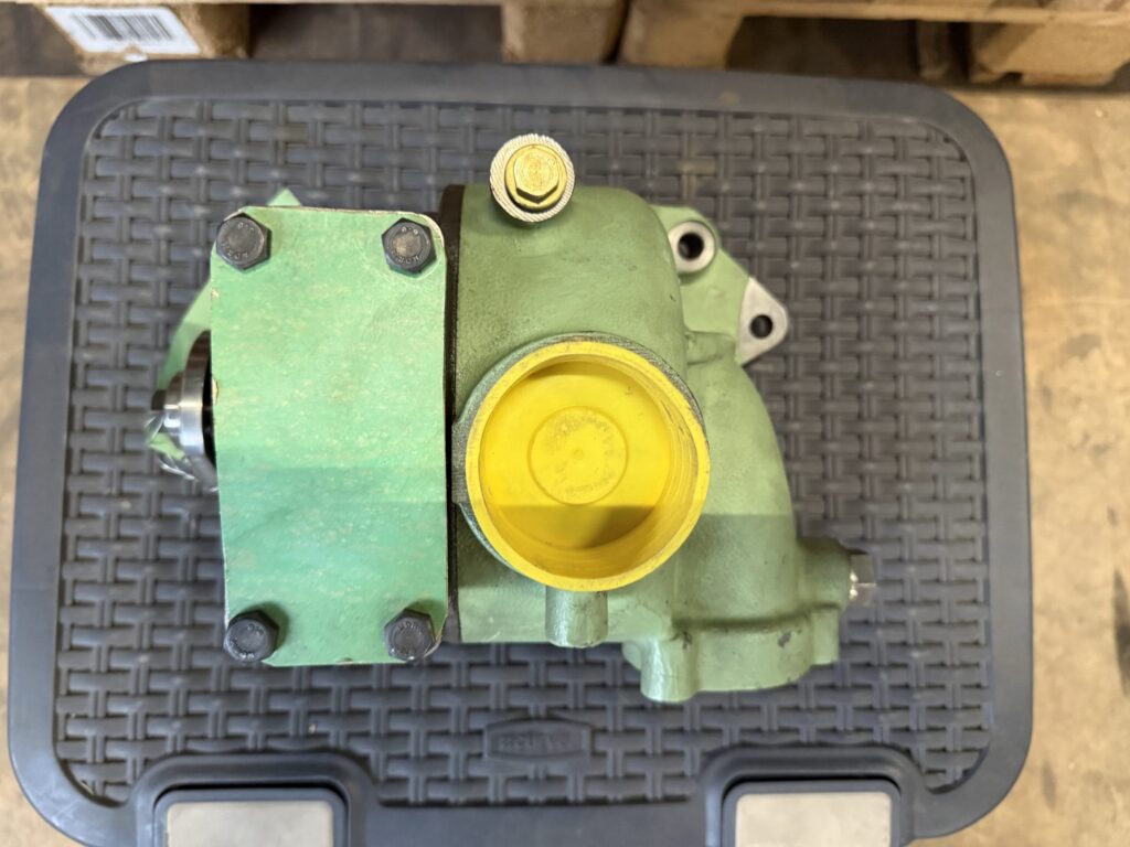 FRESH WATERPUMP 04051648 – DEUTZ 816-8