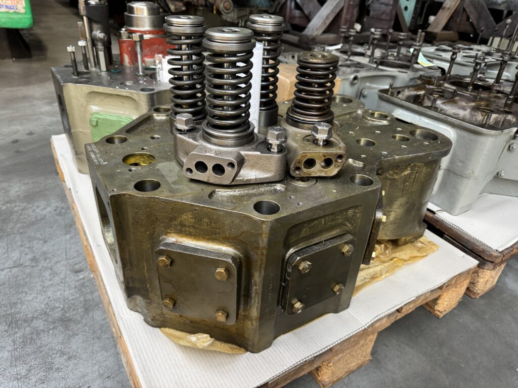 CYLINDER HEAD P/N 1218 3806 FOR MWM TBD 501