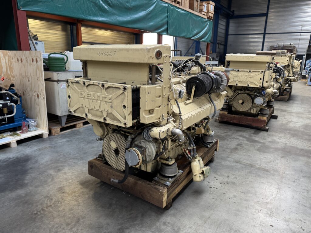 Used DEUTZ TBD 616-V12