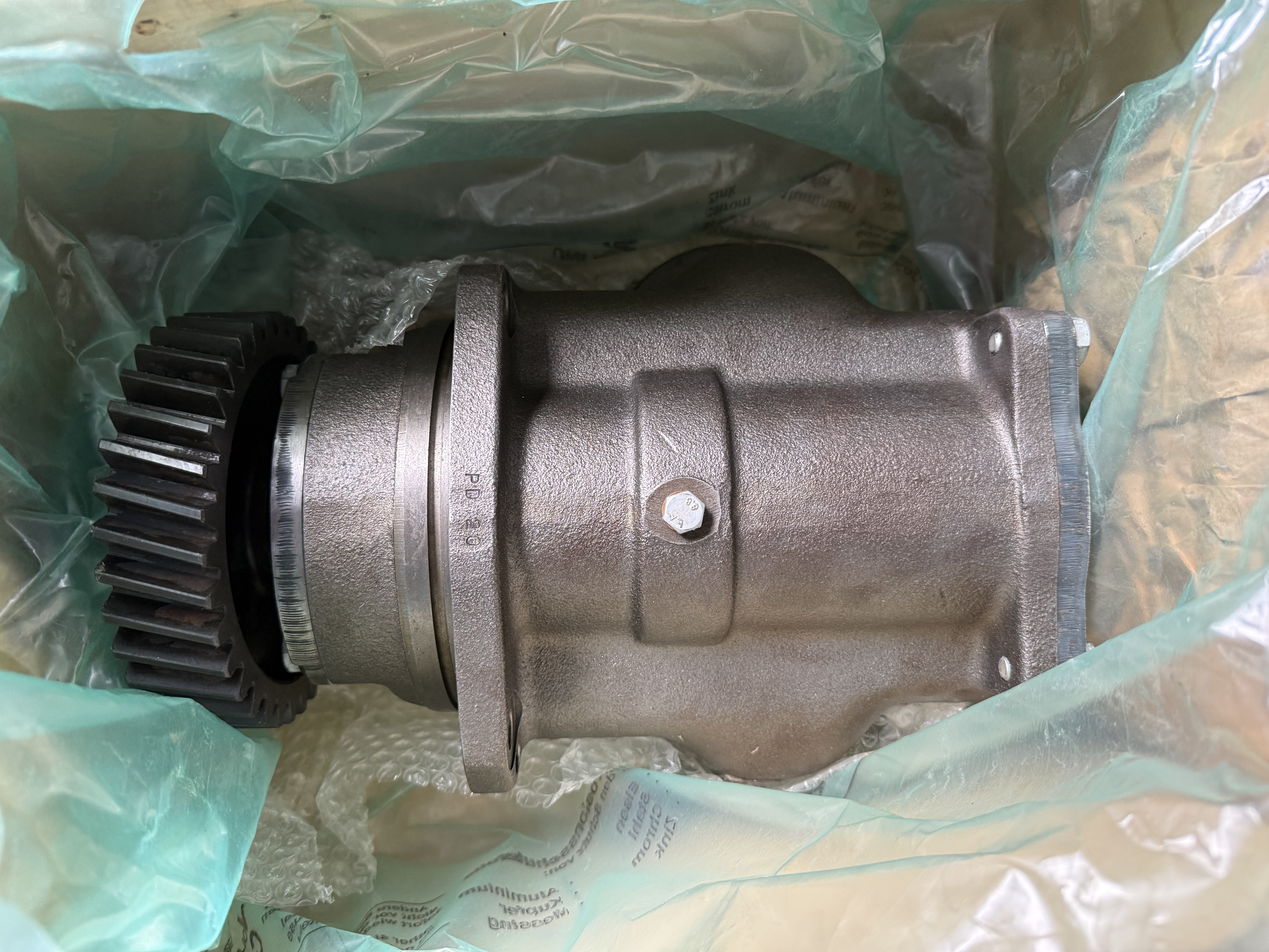 Used MWM GEARED PUMP – P/N 12174852