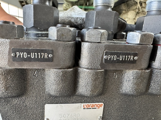 Used L'ORANGE PYY-G012B FUEL INJECTION PUMP TBD440-8K ( PY0-U117R ) MWM NMR: 6.440.8.725.008.7