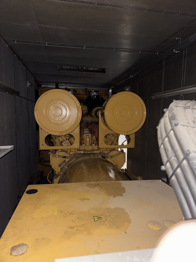 Used 1994 CATERPILLAR D3516B / CAT. SR-4 DIESEL GEN. SET 2000 KVA