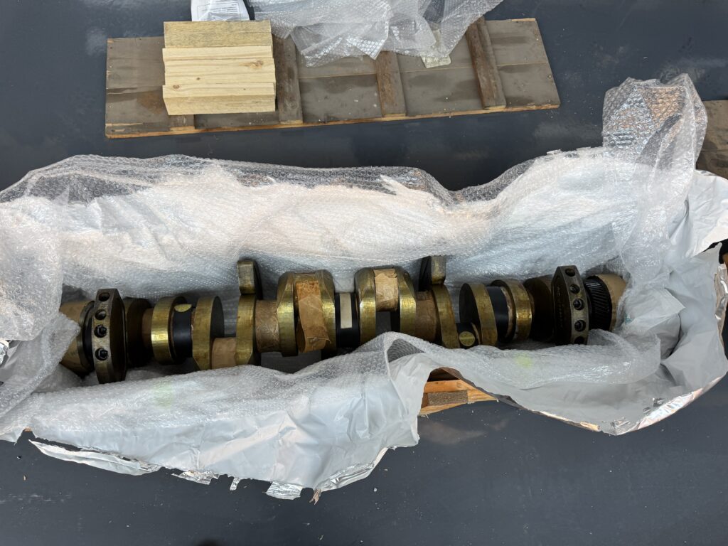 CRANKSHAFT P/N 04052460 FOR DEUTZ BA6M816
