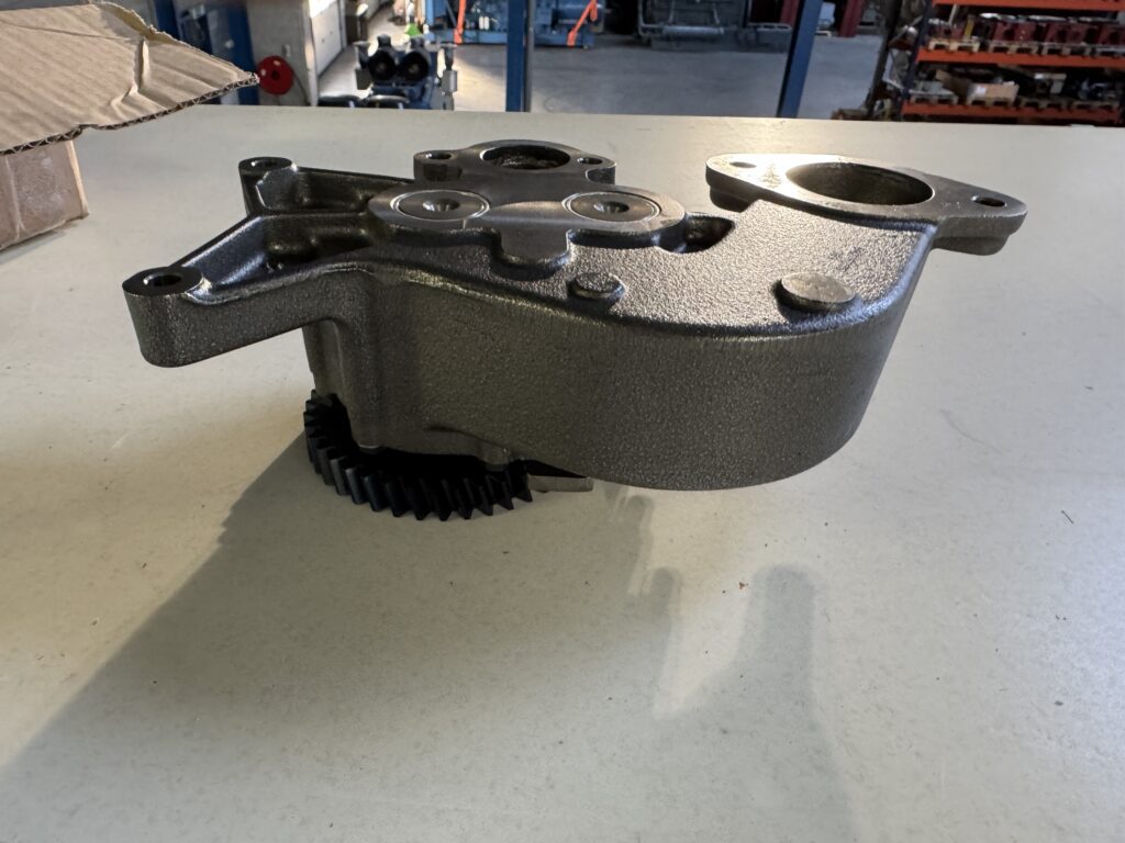 LUBRICATING OIL PUMP P/N 12316235 DEUTZ TCD 2016-V16