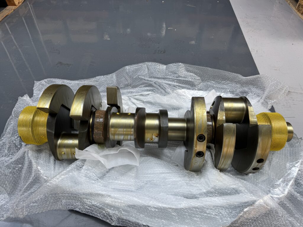 Used CRANKSHAFT MWM TBD 604-BV8 - P/N 12135135