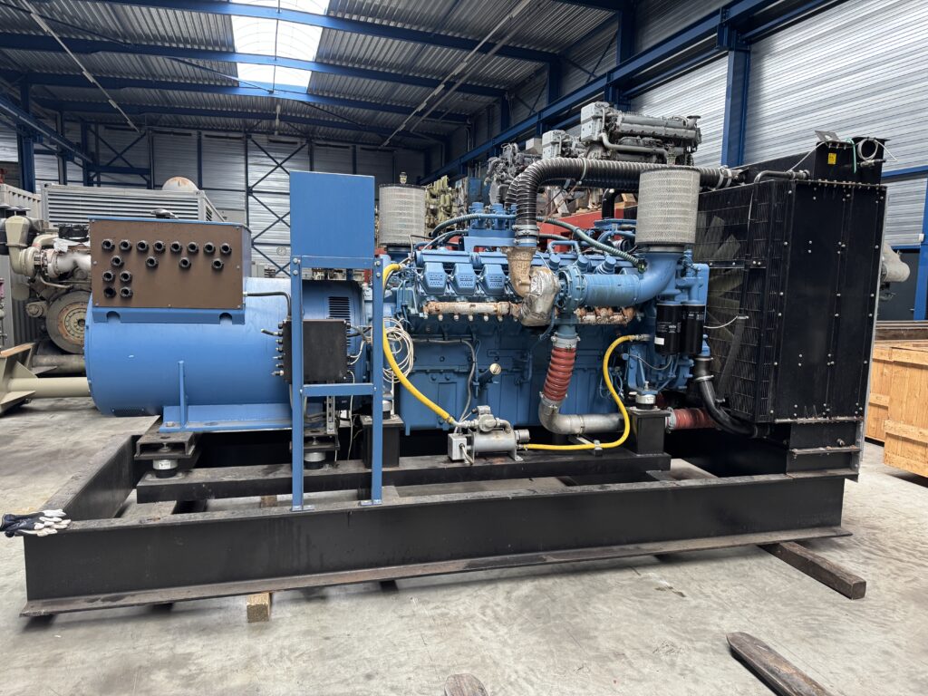 Used MTU 16V-2000 / MARELLI DIESEL GEN. SET 870 KVA