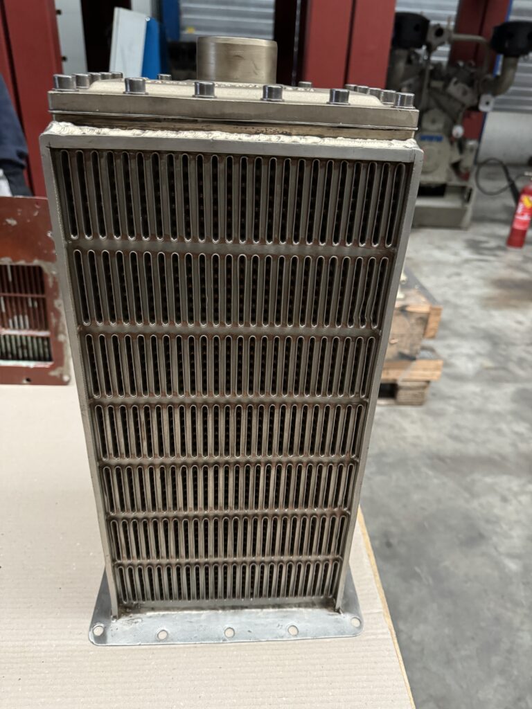 Used COOLER INSERT BEHR DEUTZ BA12M816 / BA16M816