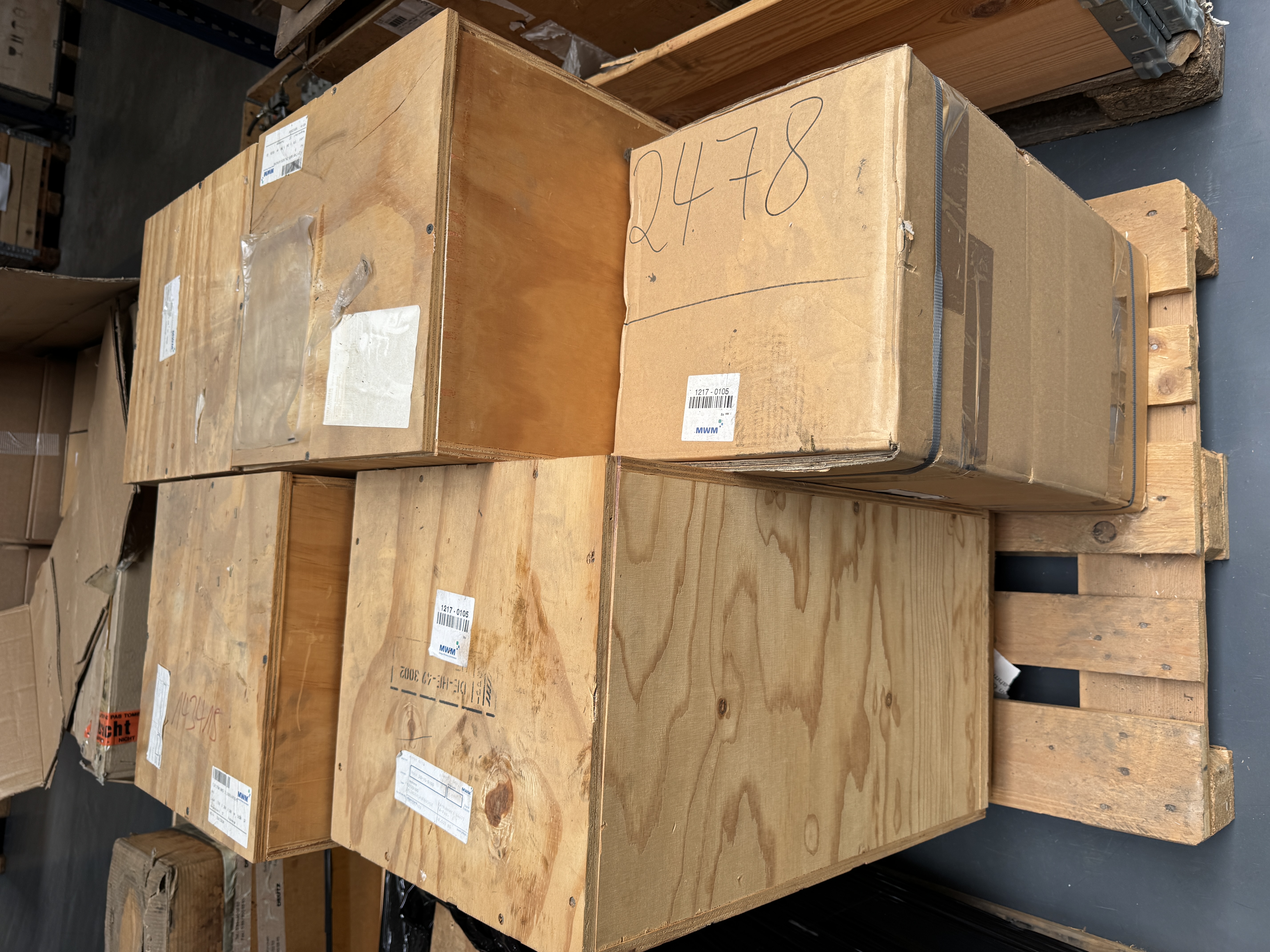 Used CYLINDER LINERS MWM TBD 440 P/N 12170105