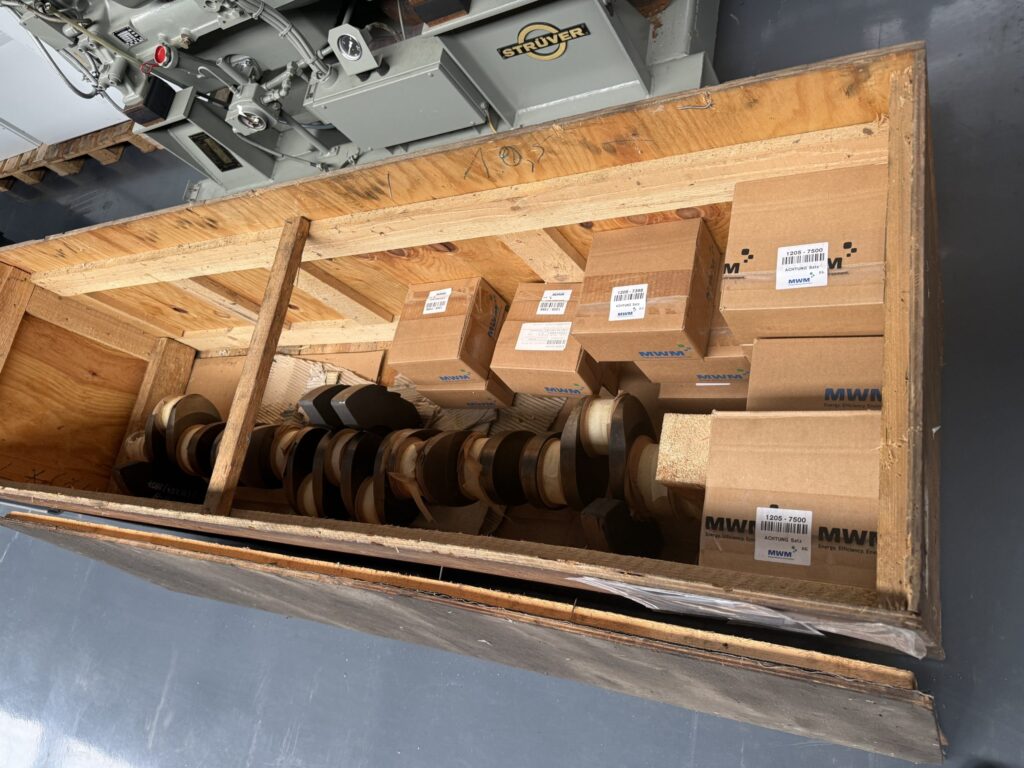 Used RECON MWM CRANKSHAFT RHS 518-A WITH MAIN AND CONNECTING ROD BEARINGS, 2nd UNDERSIZE