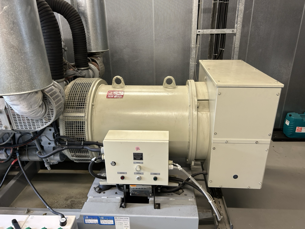 Used IVECO / LEROY SOMER DIESEL GEN.SET 450 KVA