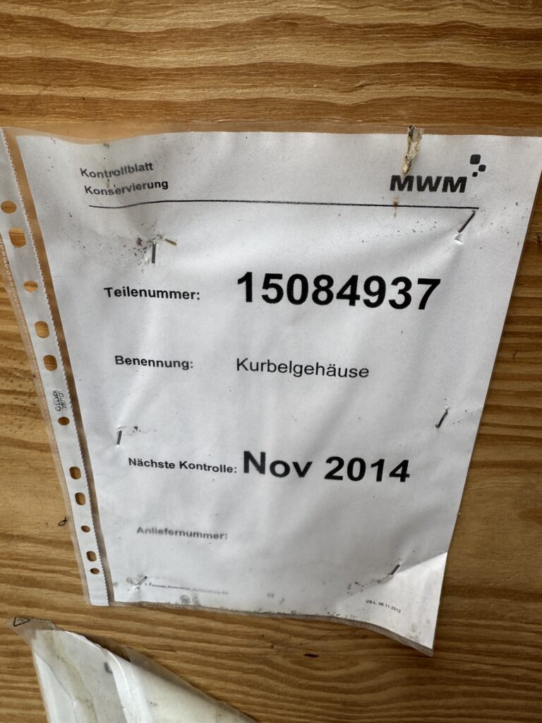 Used CYLINDER BLOCK DEUTZ TBD 620-V8 / TCD 2020-V8 - P/N 15084937 / 12307378