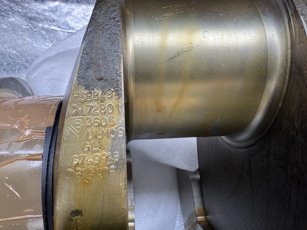 Used CRANKSHAFT MWM TBD 604-BV8 - P/N 12135135