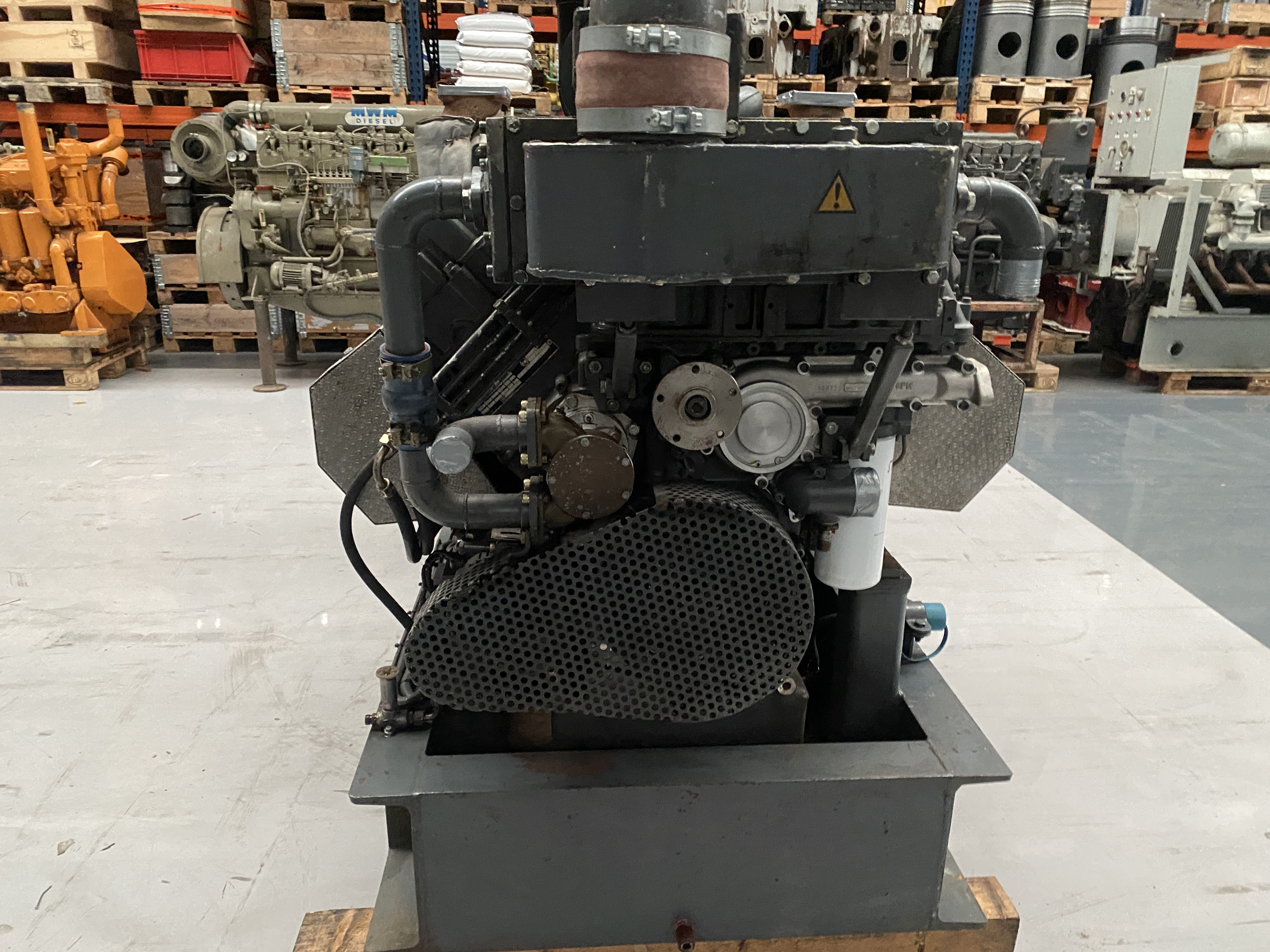 Used 2016 DEUTZ BF8M1015C / STAMFORD GEN.SET 530 KVA