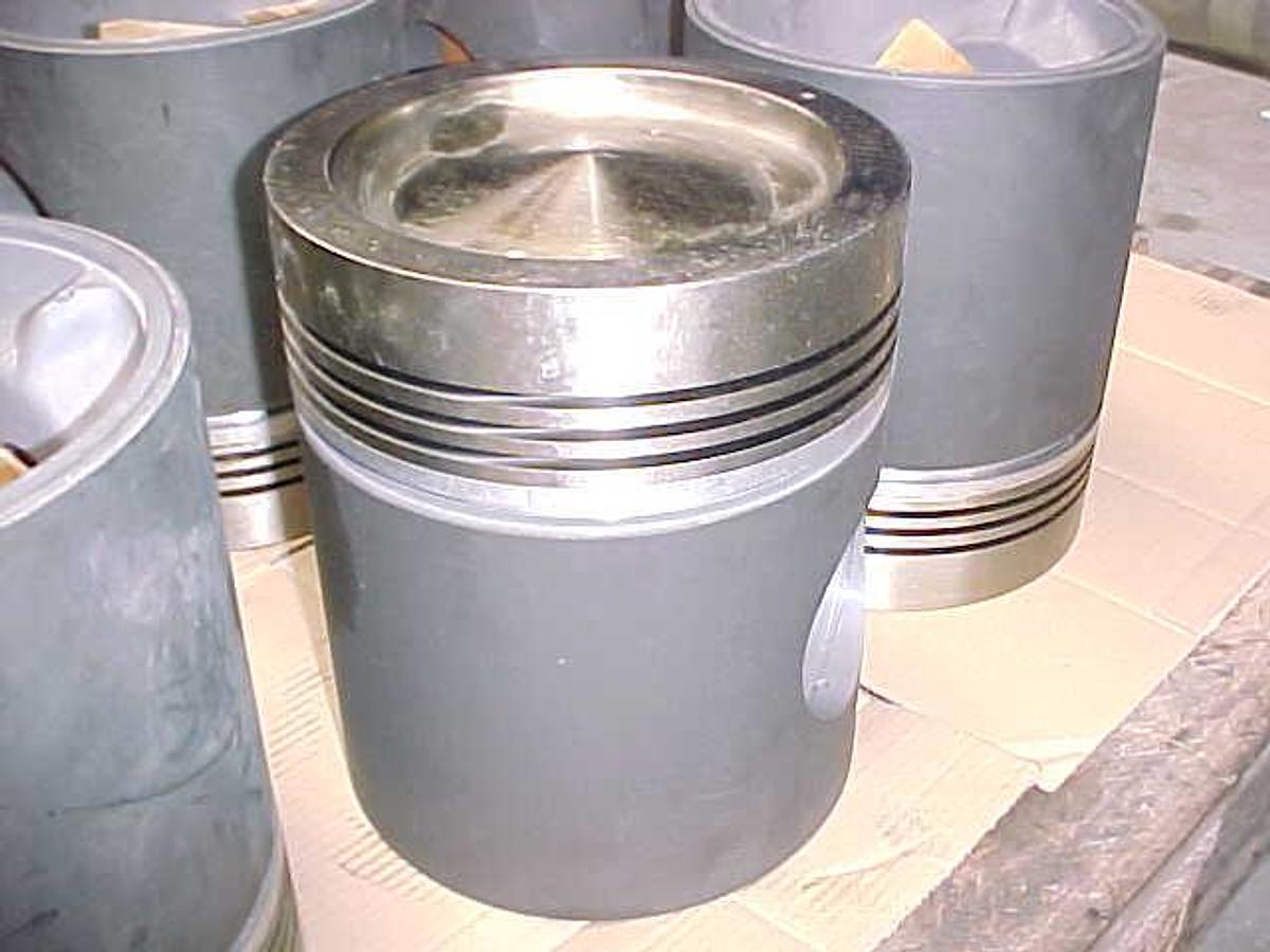 Used PISTON DEUTZ BV6M628 NEW
