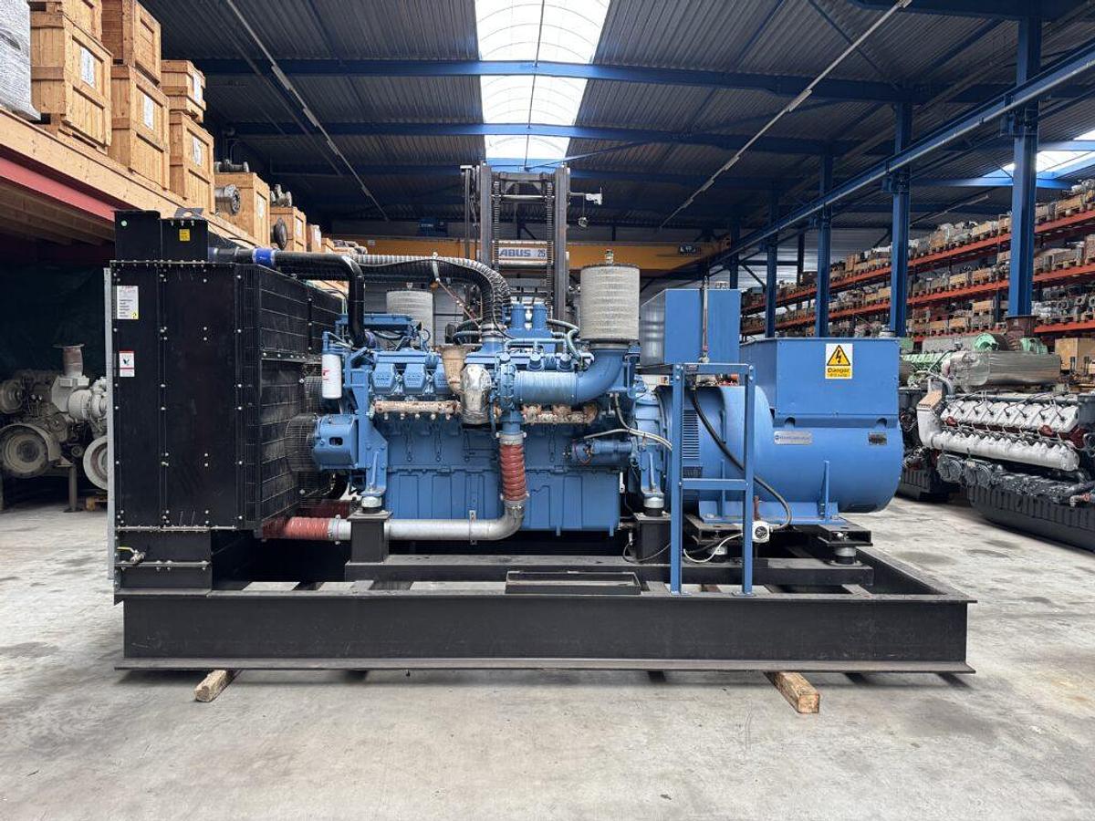 Used MTU 16V-2000 / MARELLI DIESEL GEN. SET 870 KVA