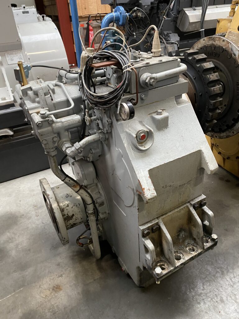 Used GEARBOX ZF BW451