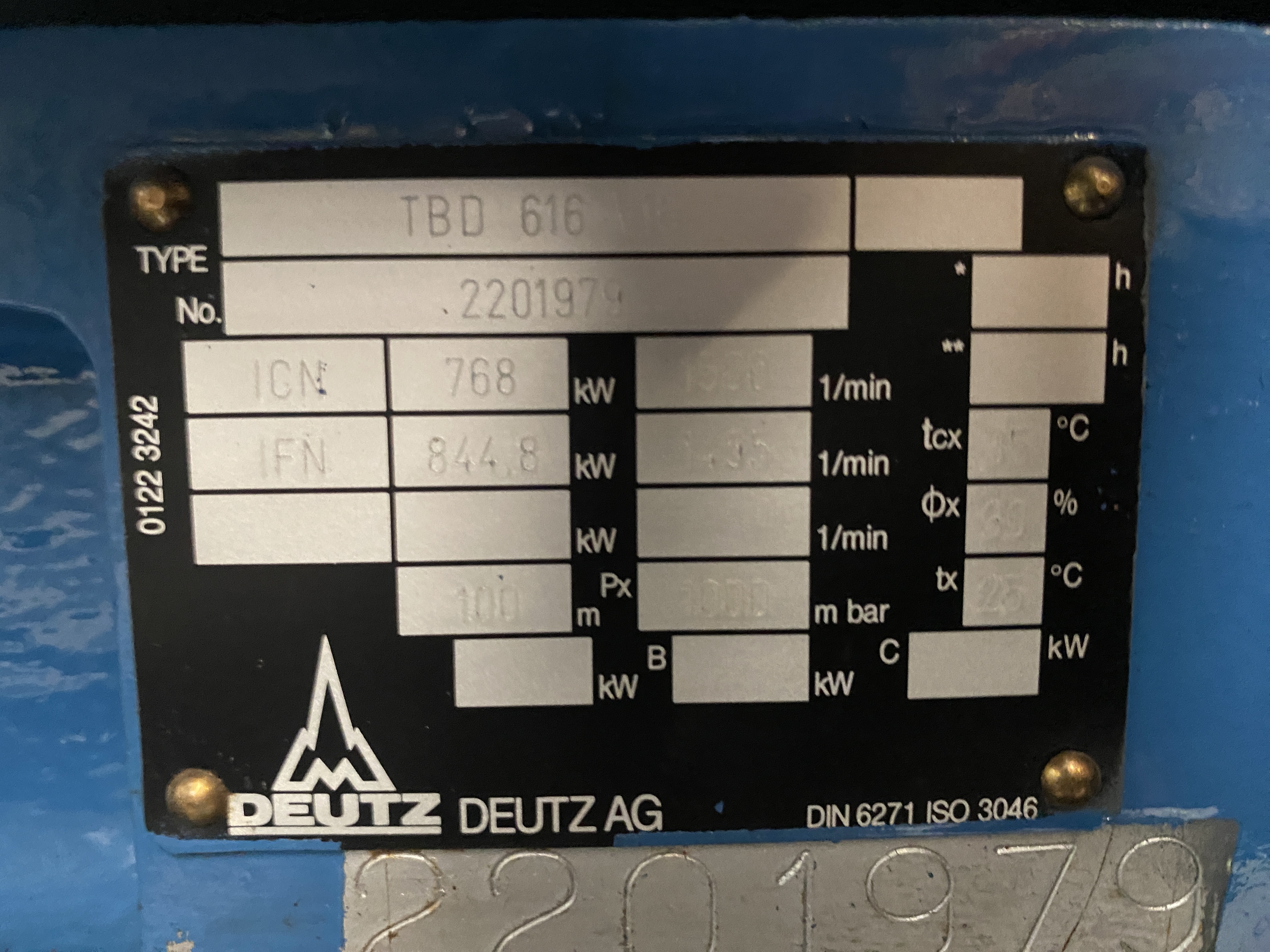 Used 2000 DEUTZ TBD 616-V16 / STAMFORD GEN. SET 800 KVA