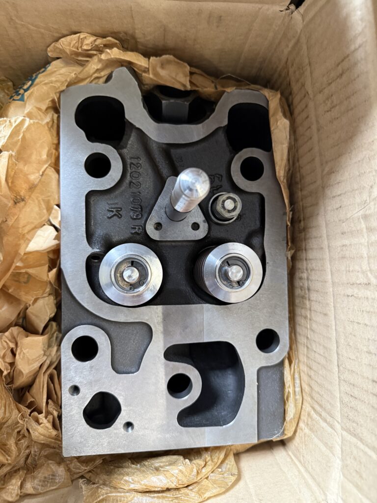 Used NEW CYLINDER HEAD MWM 518 P/N 1205 2875
