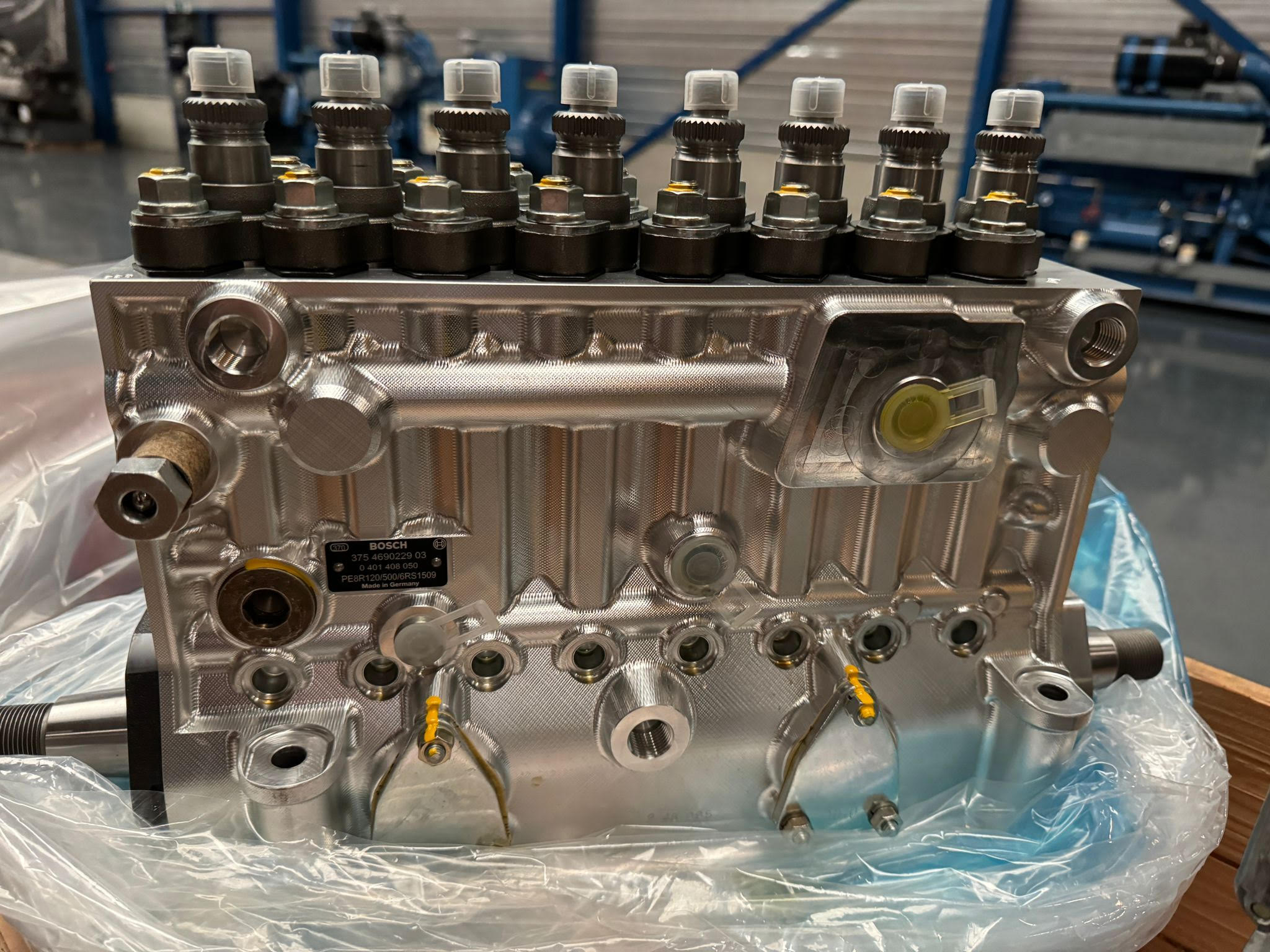 FUEL INJECTION PUMP BOSCH TBD616 - V16