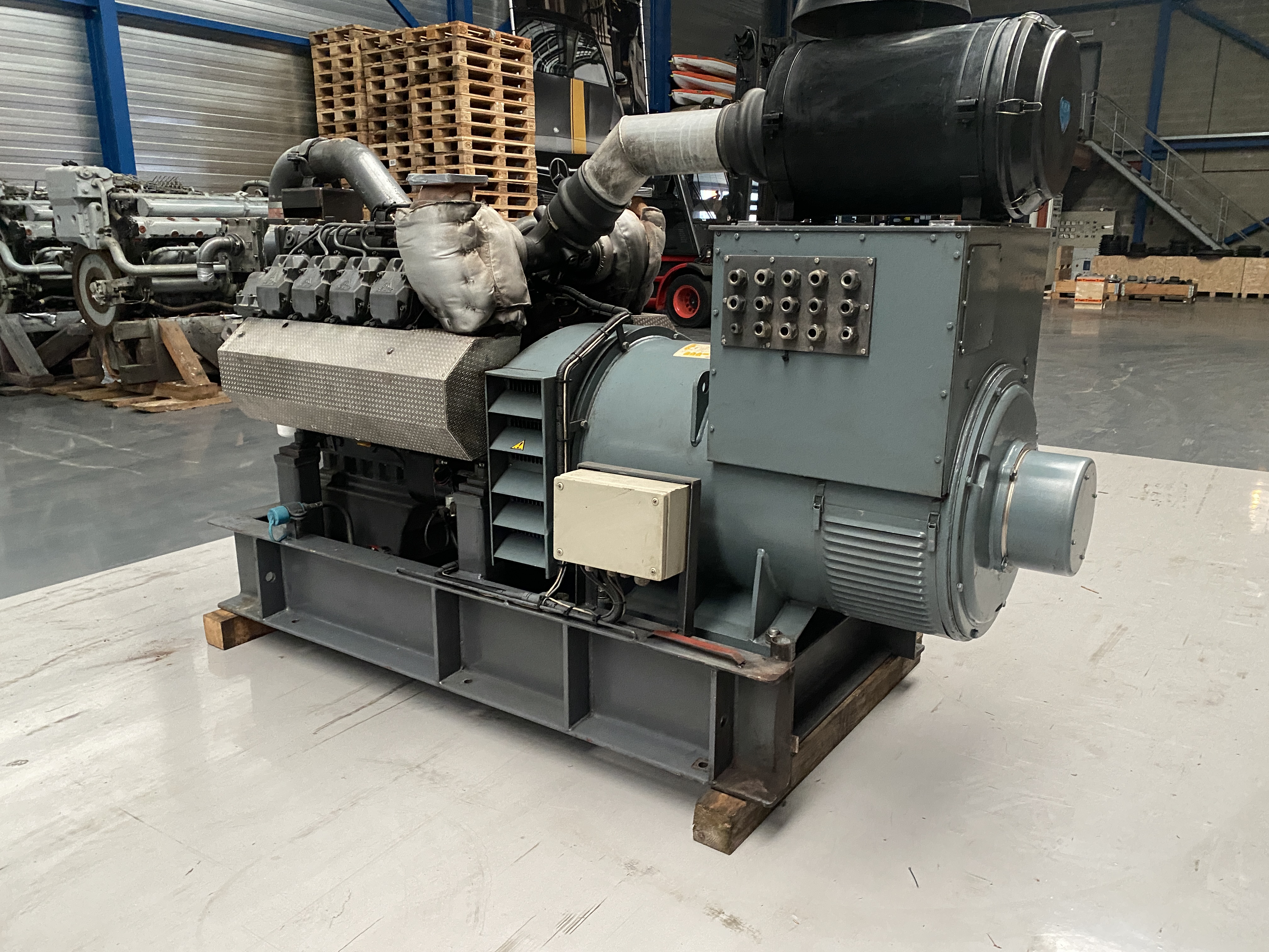 Used 2016 DEUTZ BF8M1015C / STAMFORD GEN.SET 530 KVA