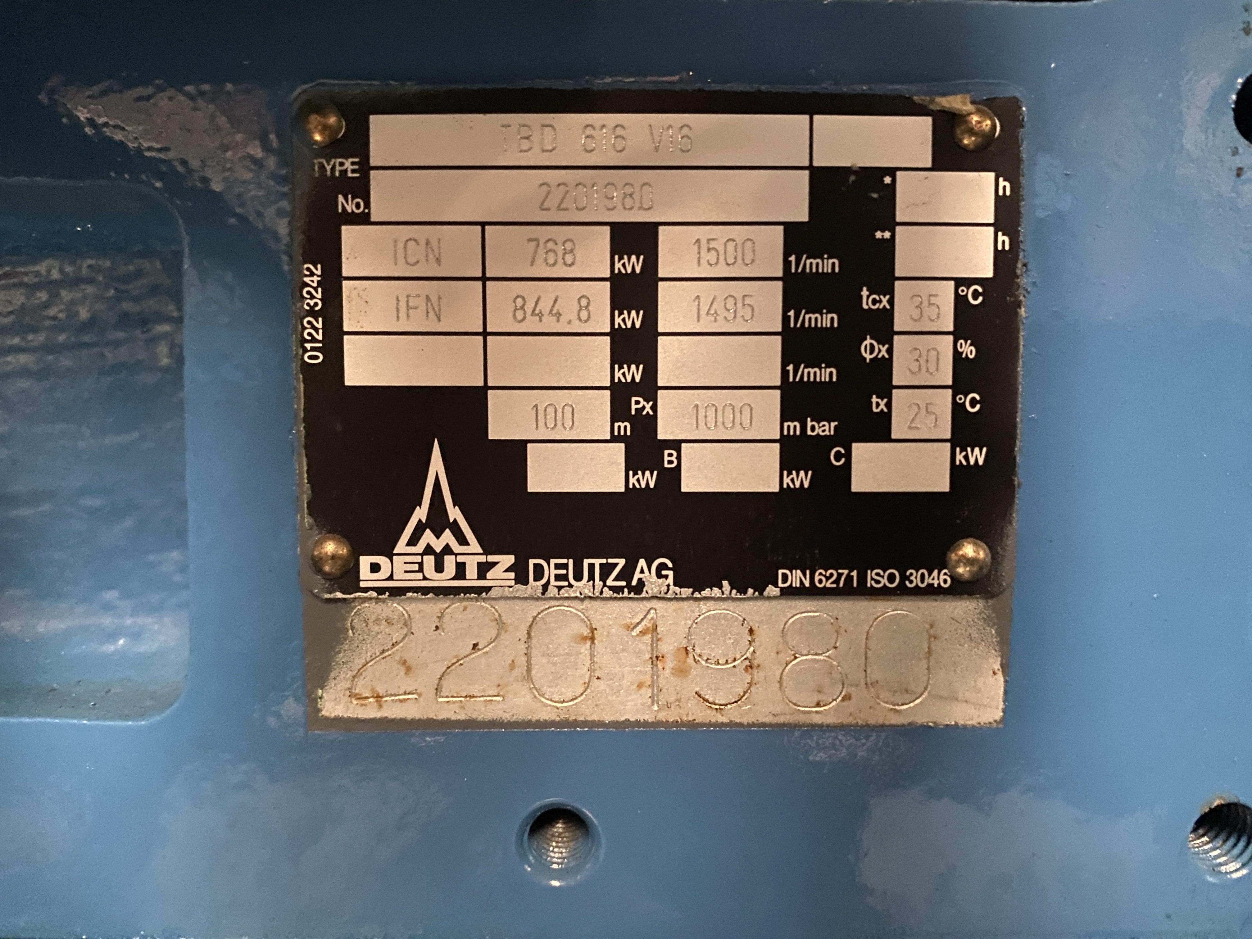 Used 2000 DEUTZ TBD 616-V16 / STAMFORD GEN. SET 800 KVA