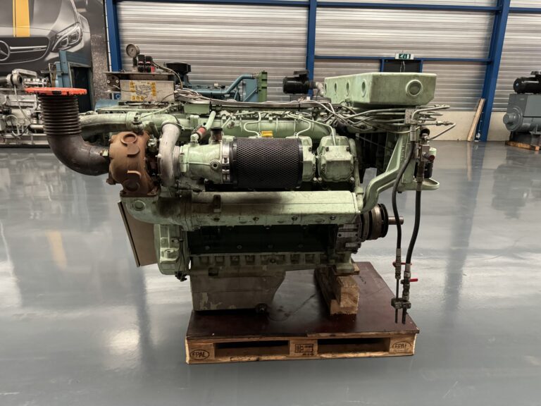 Used 2004 Deutz BF8M1015MC