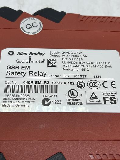 Used AB ALLEN BRADLEY 440R-EM4R2 Ser A