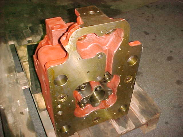 Used CYLINDER HEADS WARTSILA W26 / 6L26